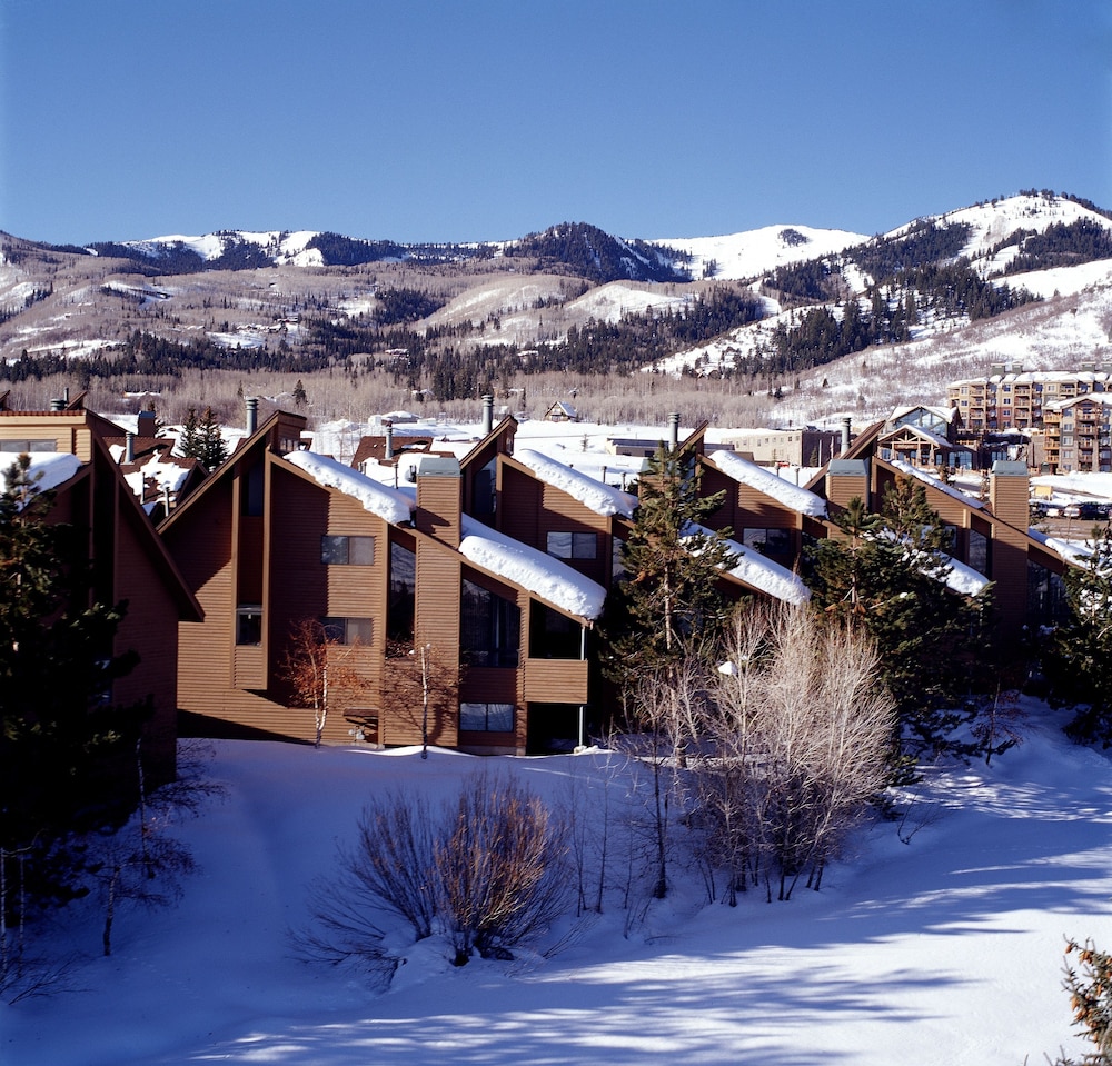 Park City ski packages Red Pine Condominiums by All Seasons Resort Lodging