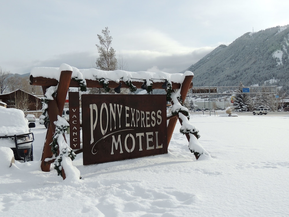 Jackson Hole ski packages Pony Express Motel