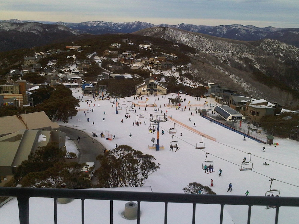 Mount Buller ski packages Twin Towers 701A