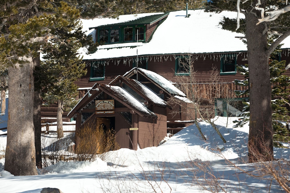 Mammoth Mountain ski packages Tamarack Lodge and Resort