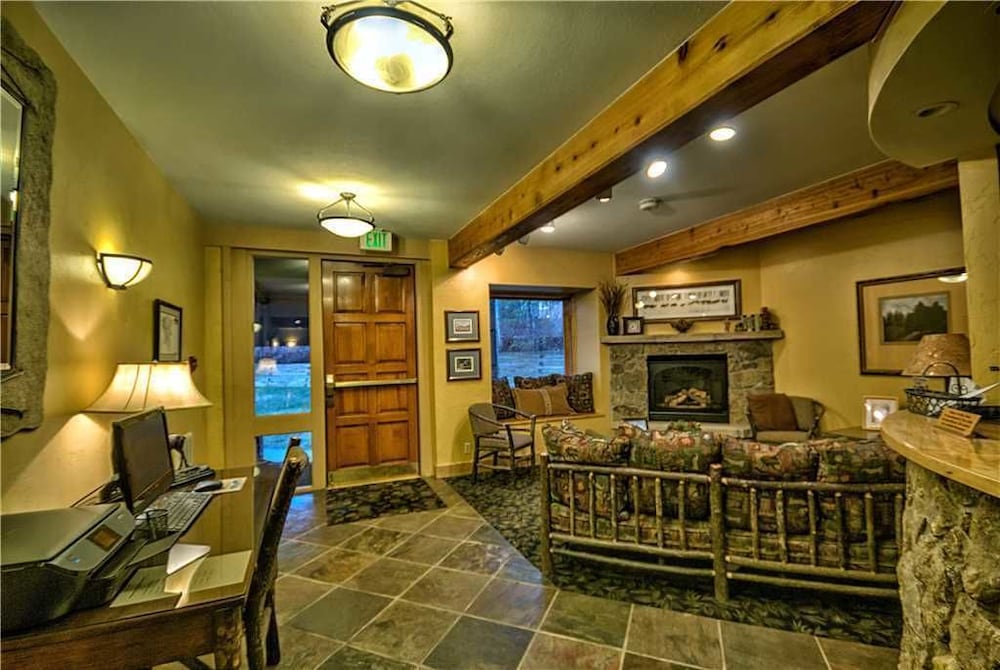 Steamboat ski packages Ptarmigan House 28