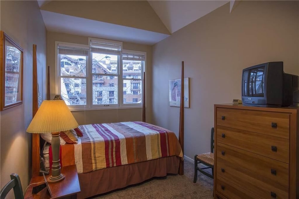 Telluride ski packages Columbia Place 9 - Charming Condo in Mountain Village