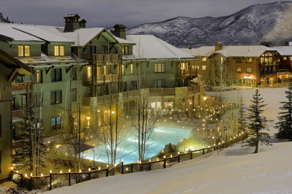 Aspen Snowmass ski packages Aspen Ritz Carlton Resort Residence Club