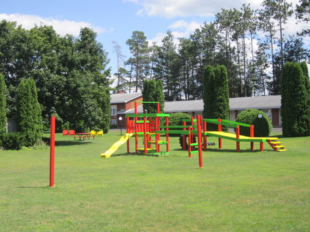 Children’s Play Area - Outdoor